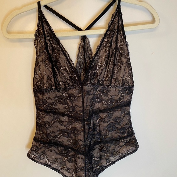 Lace bodysuit - Picture 1 of 5